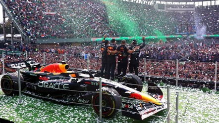 Verstappen y Pérez en el podio de México, celebran un nuevo éxito de Red Bull | Red Bull contentpool