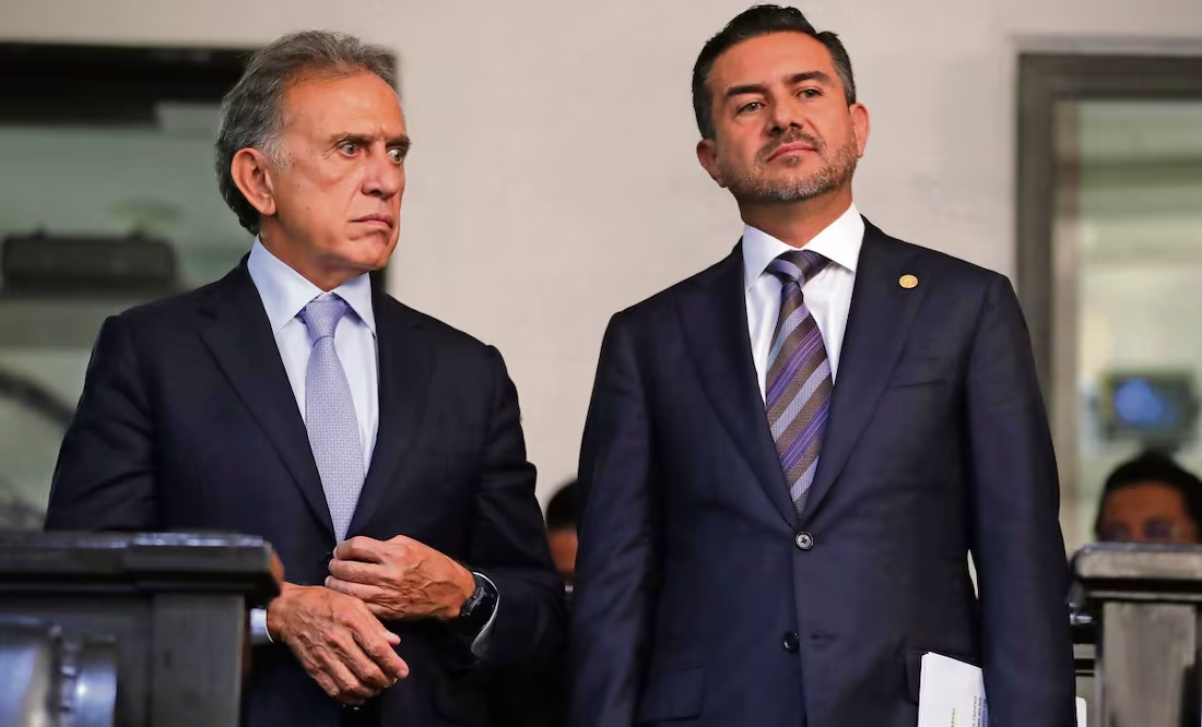 Miguel Ángel Yunes Linares y Miguel Ángel Yunes Márquez Jr. 